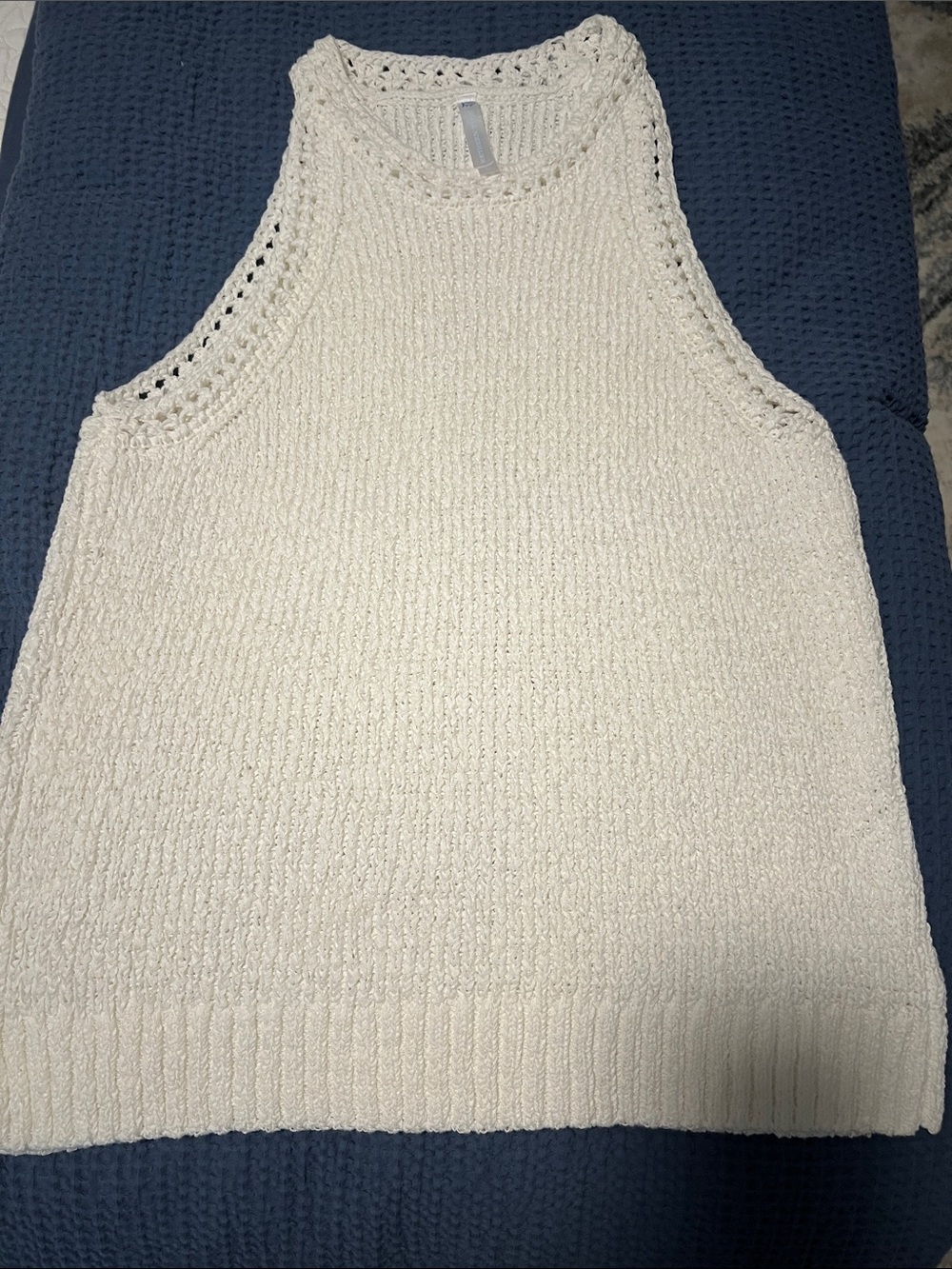Southern Tide Tessa Cream Sweater size L-never worn